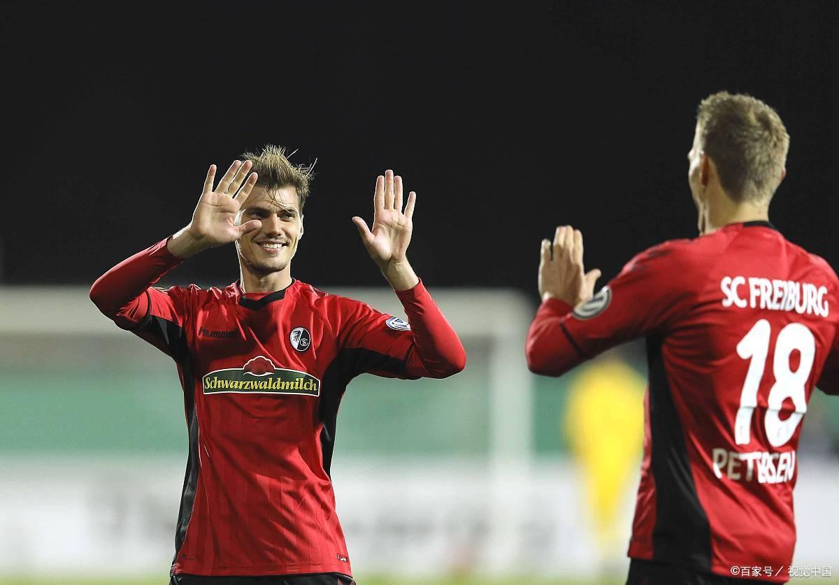 法兰克福客场大逆转,豪取三分 法兰克福客场大逆转,豪取三分