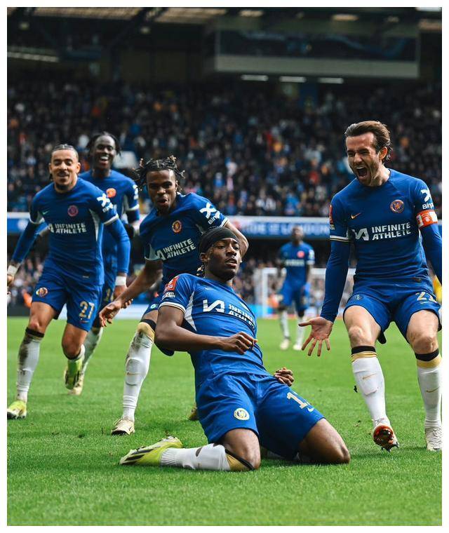 切尔西大胜爱尔兰队，挺进足总杯四分之一决赛