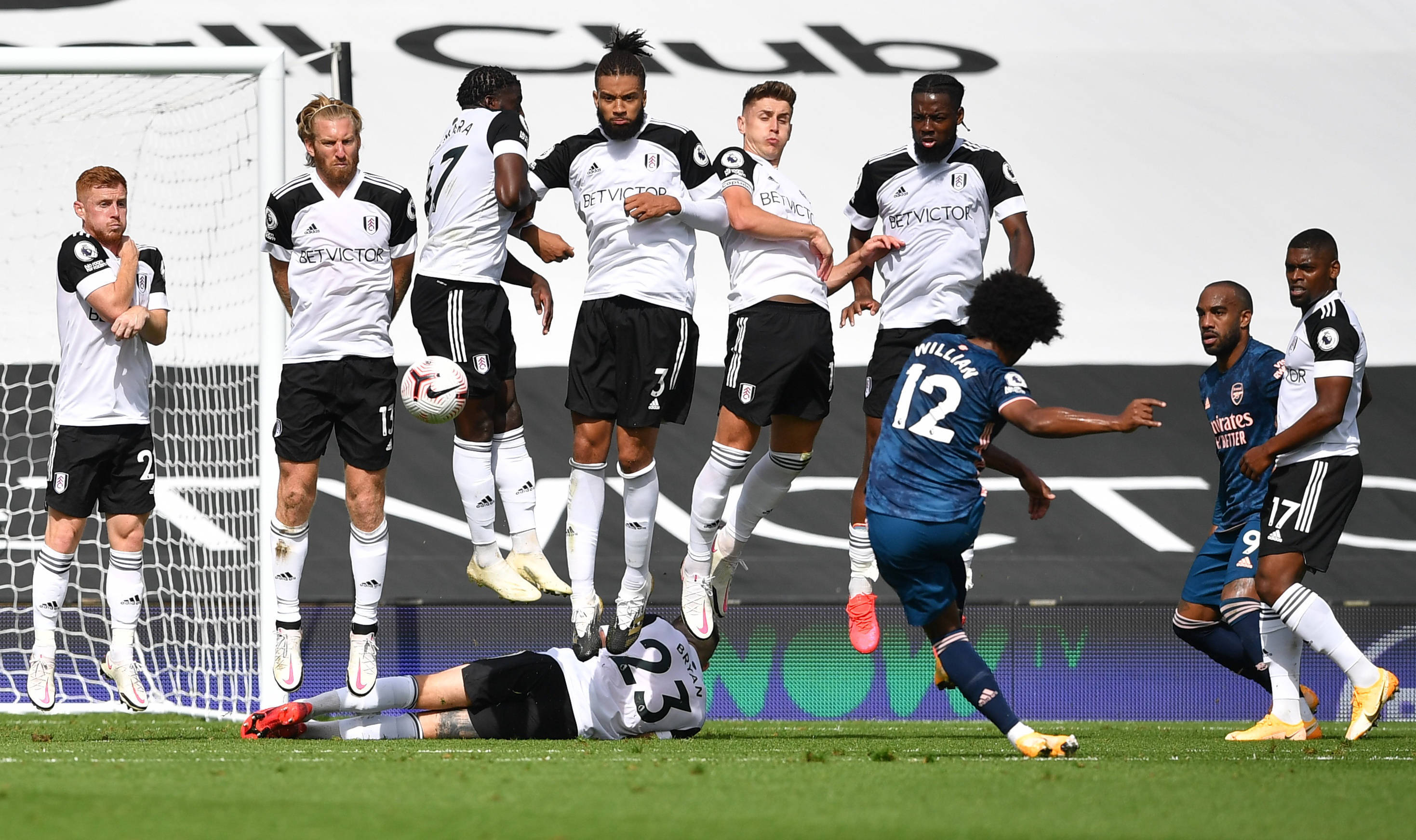 富勒姆客场击败对手，豪取三分