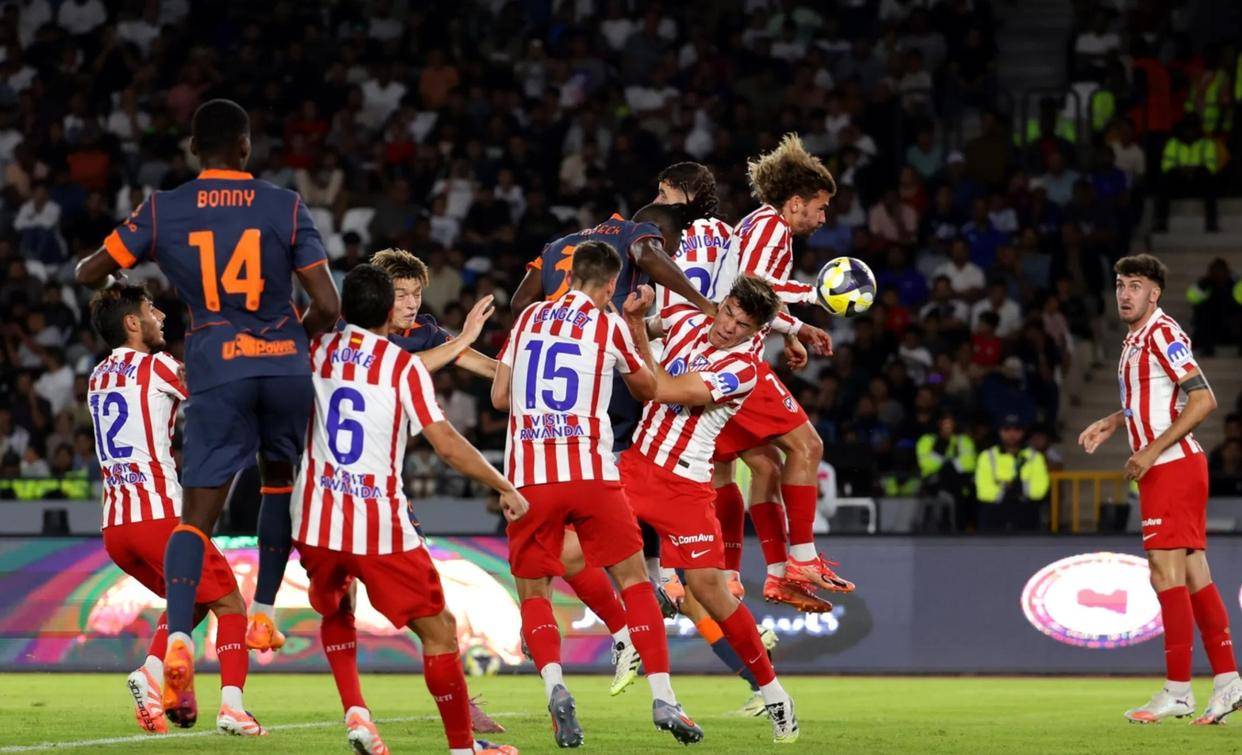 马德里竞技门将奉献精彩扑救 马德里竞技门将奉献精彩扑救